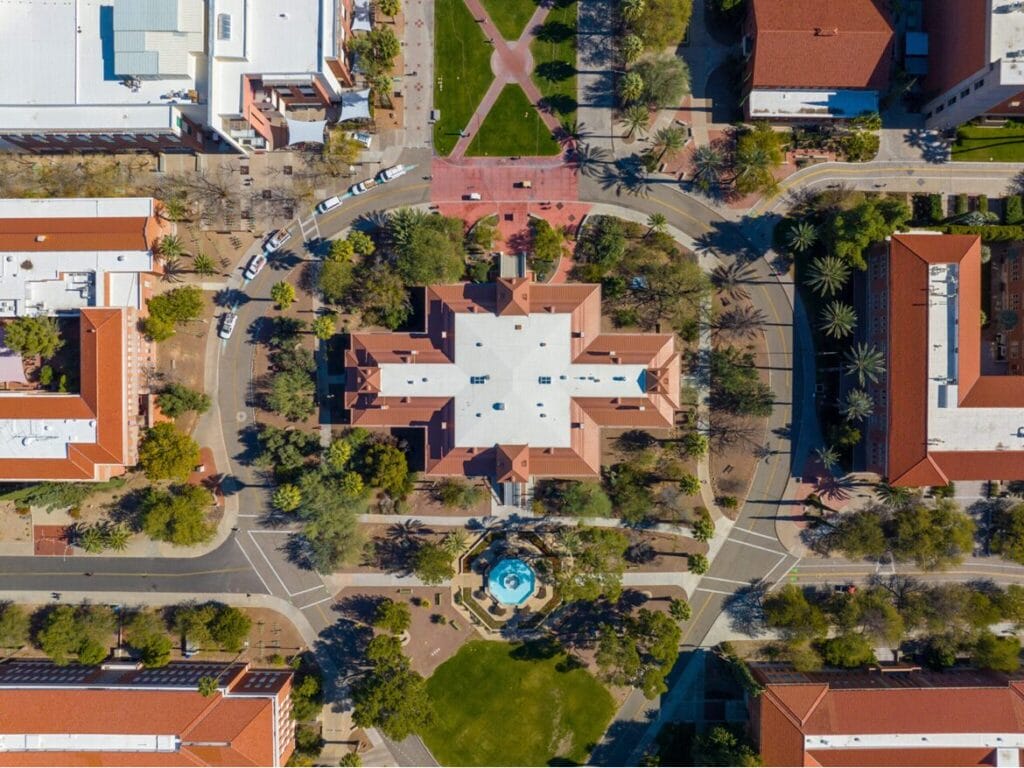 Round-the-clock EV charging for nonstop campus fleets 1